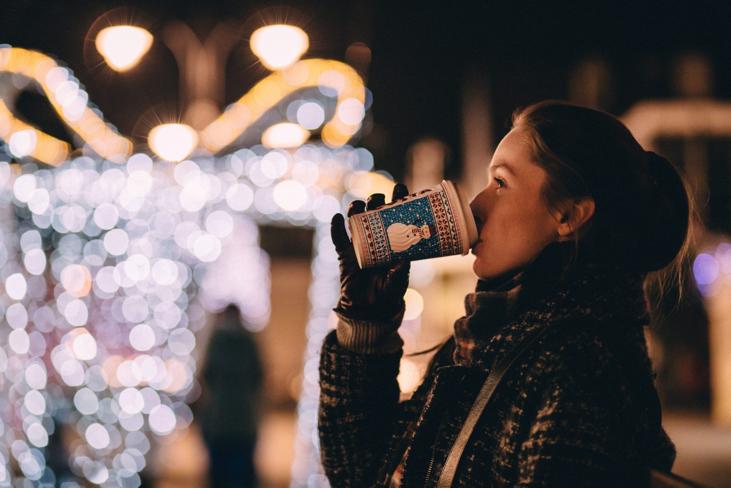 7 Ways to Remember Someone at the Holidays 9 7 Ways to Remember Someone at the Holidays