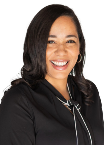 Quanesha Brabham 1 Headshot of Quanesha Brabham, Licensed Clinical Social Worker at Grief Recovery Center